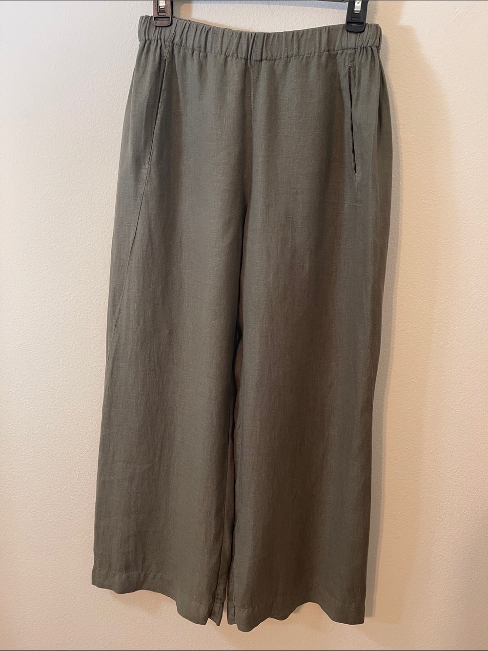 Lola Linen Velvet by Graham & Spencer Olive Green Wide-Leg Pants - Picture 15 of 15